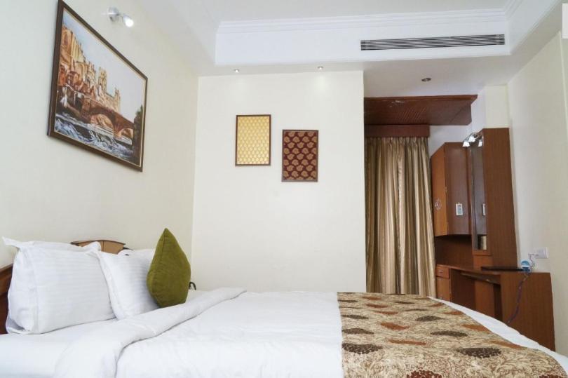 Bk Castles Hotel Jabalpur Dış mekan fotoğraf