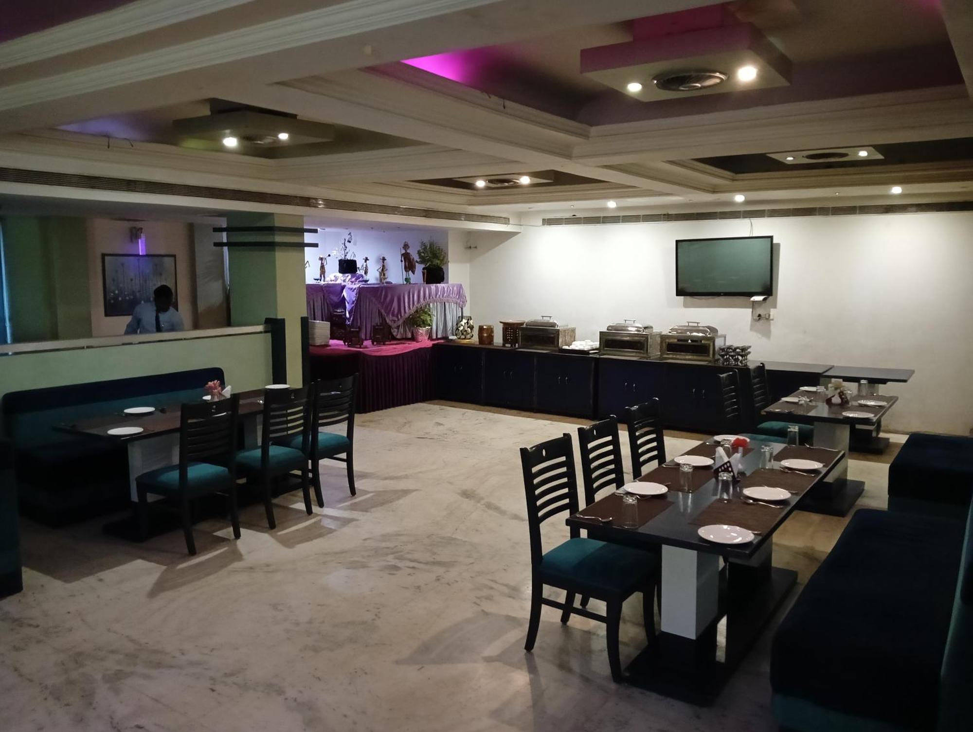 Bk Castles Hotel Jabalpur Dış mekan fotoğraf
