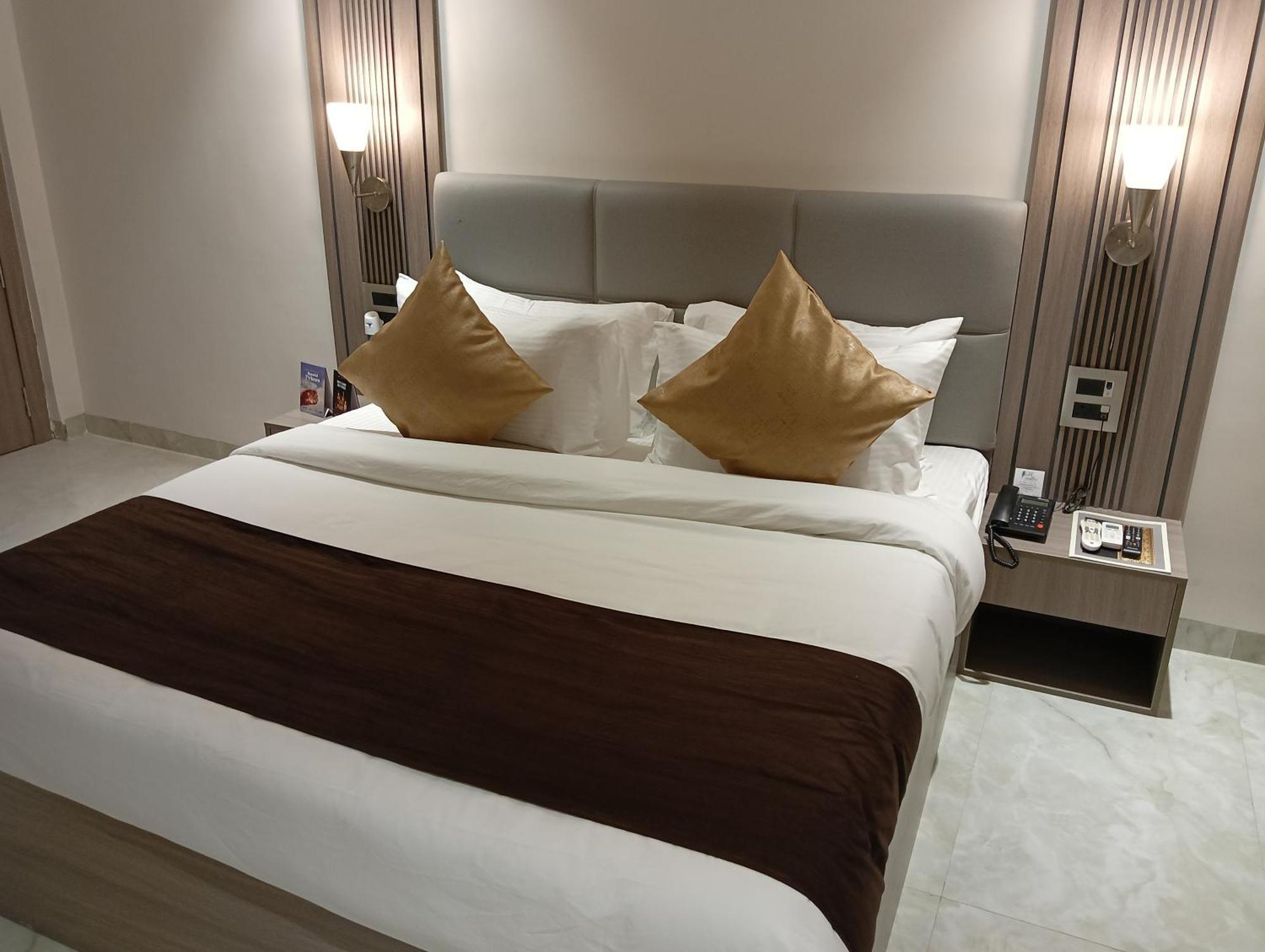 Bk Castles Hotel Jabalpur Dış mekan fotoğraf
