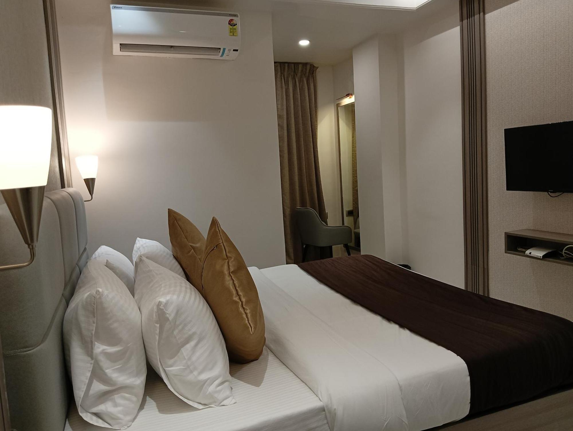 Bk Castles Hotel Jabalpur Dış mekan fotoğraf