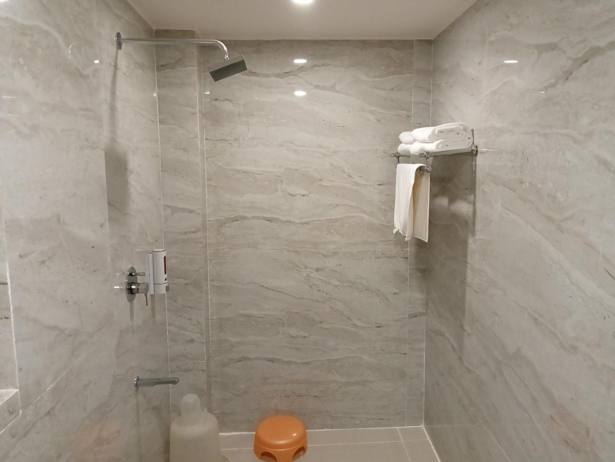 Bk Castles Hotel Jabalpur Dış mekan fotoğraf